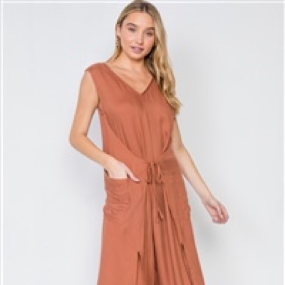 Romper - Picture 2 of 8